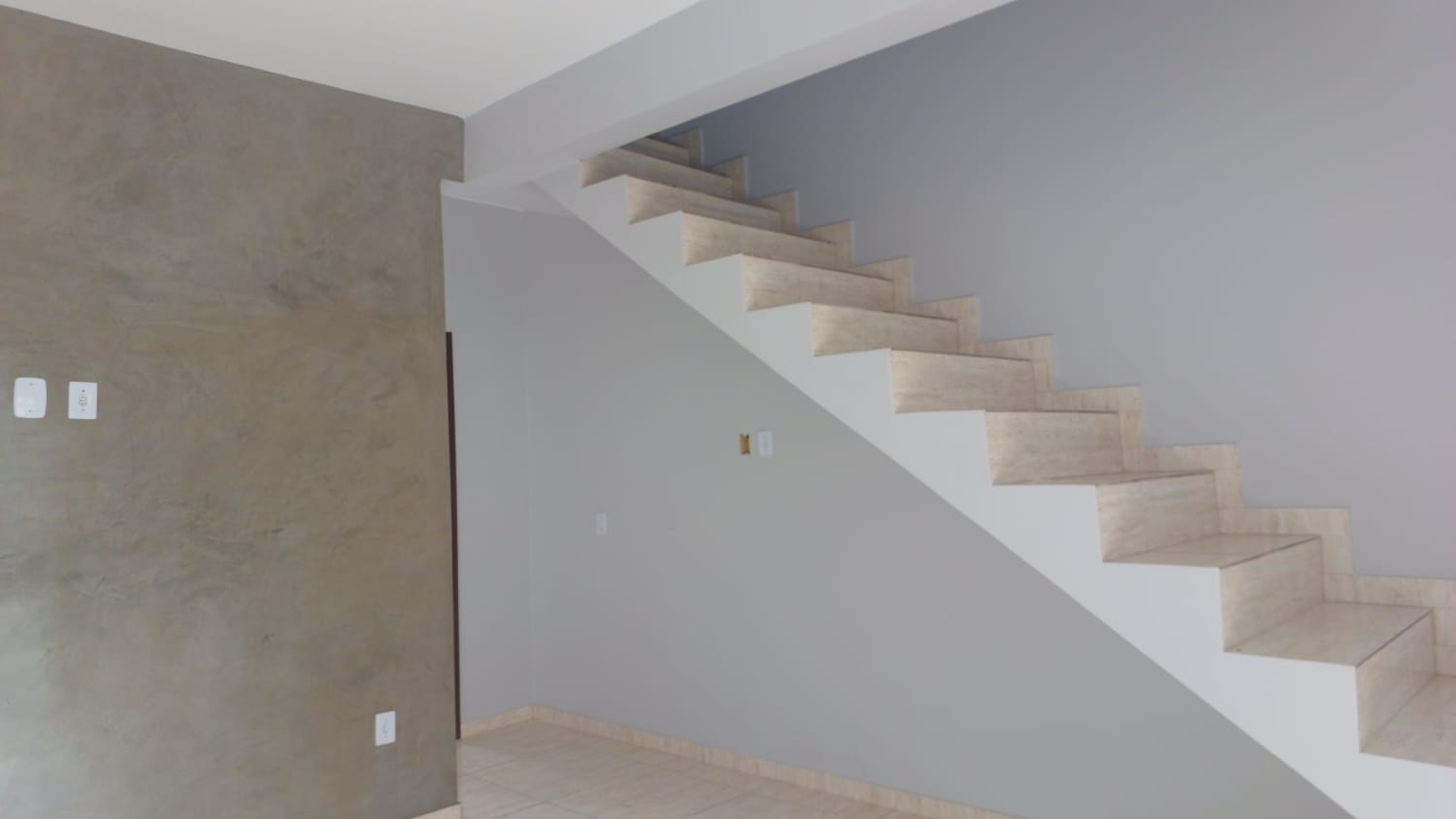 Duplex com 2 Suites e Área gourmet