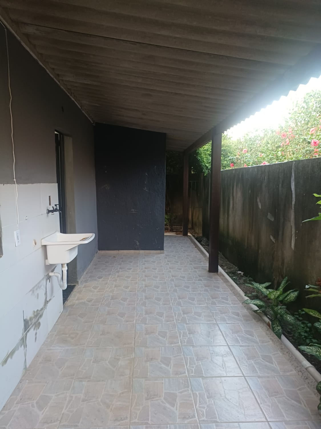 Casa com área gourmet e canil